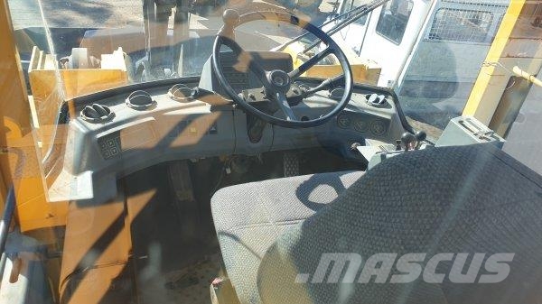 Volvo BM L 150 Incarcator pe pneuri