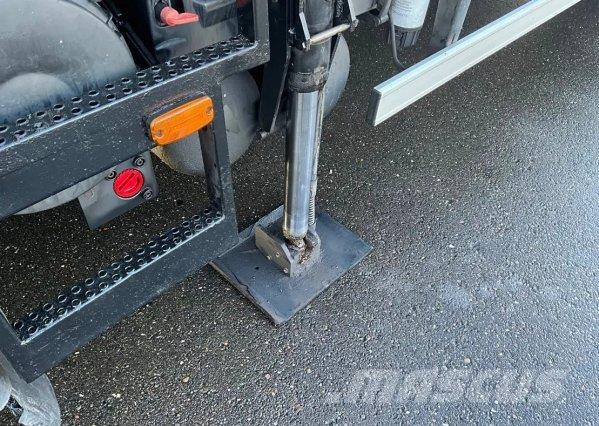 Volvo EE250 Araç üzeri vinçler