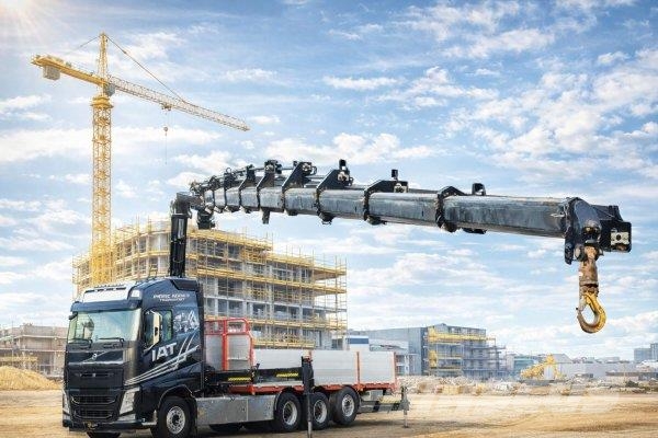 Volvo FH 540 + HIAB 548 شاحنات الرافعات