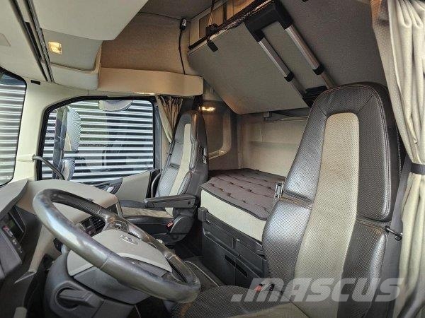 Volvo FH 540 + HIAB 548 شاحنات الرافعات