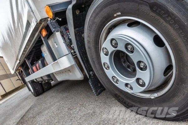 Volvo FL 210 Camiões grua