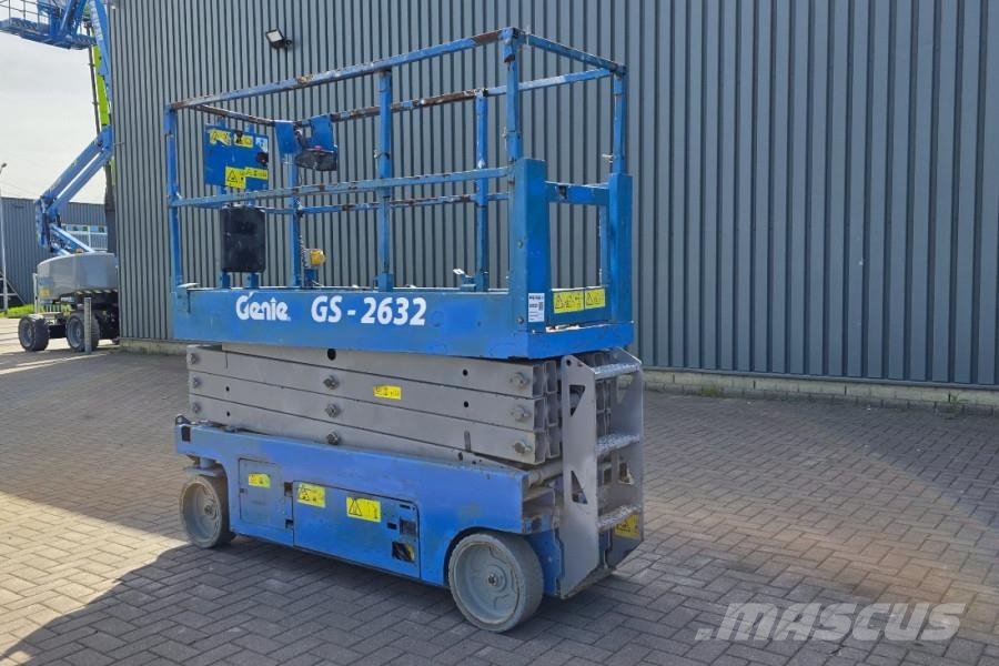 Genie GS2632 Electric, 10m Working Height, 227kg Capacit スキッドステアローダー