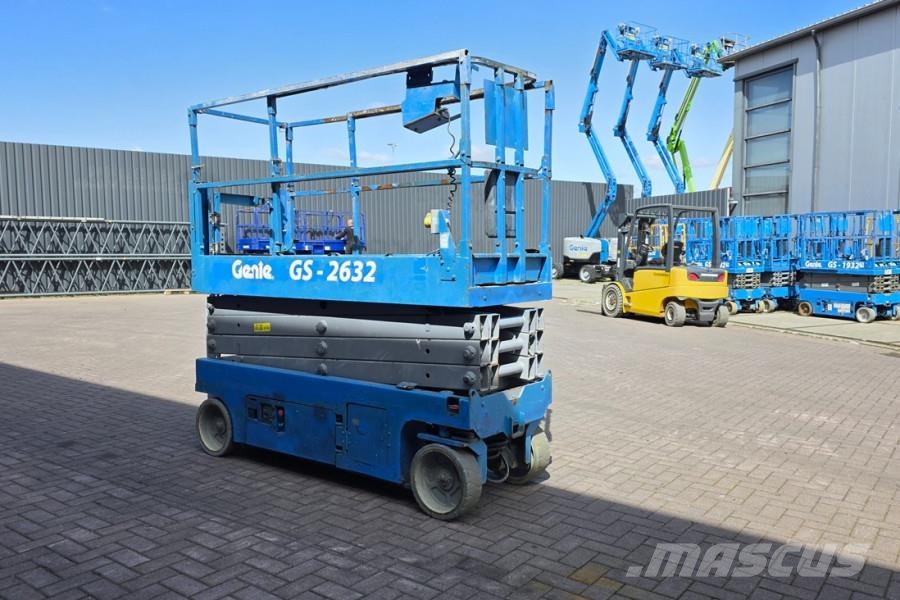 Genie GS2632 Electric, 10m Working Height, 227kg Capacit スキッドステアローダー
