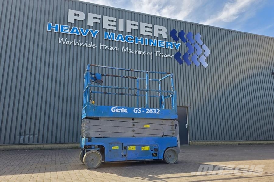 Genie GS2632 Electric, 10m Working Height, 227kg Capacit スキッドステアローダー