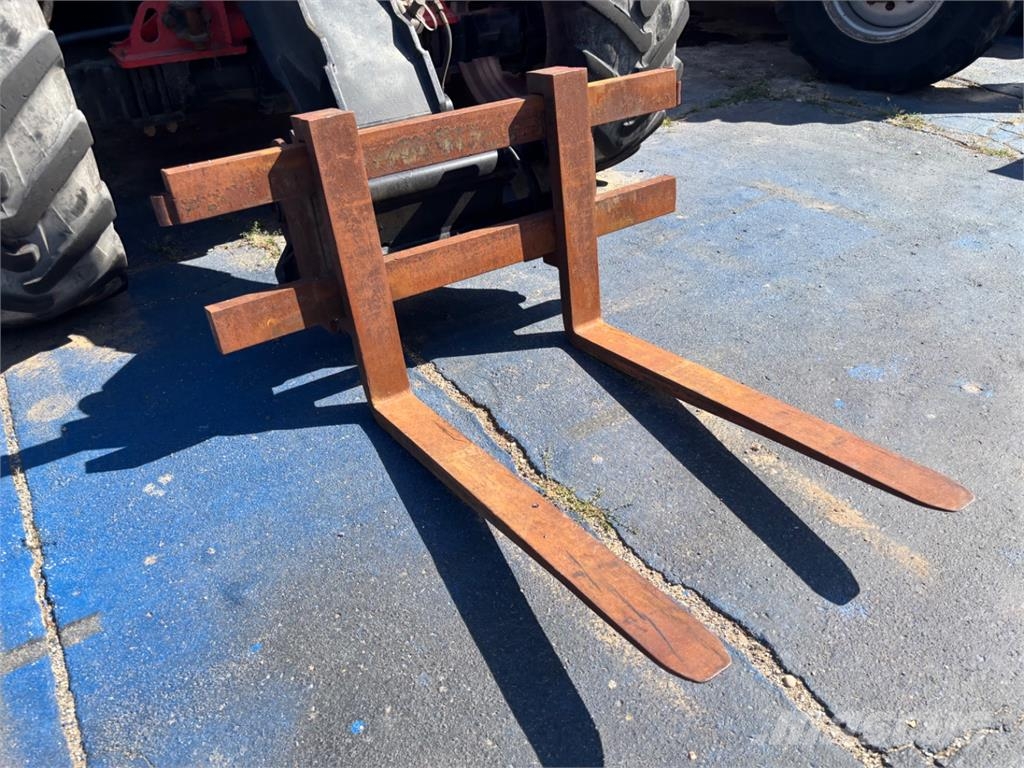 Manitou MLT 635-130 PS+ 4X4 Stavebnictví - ostatní