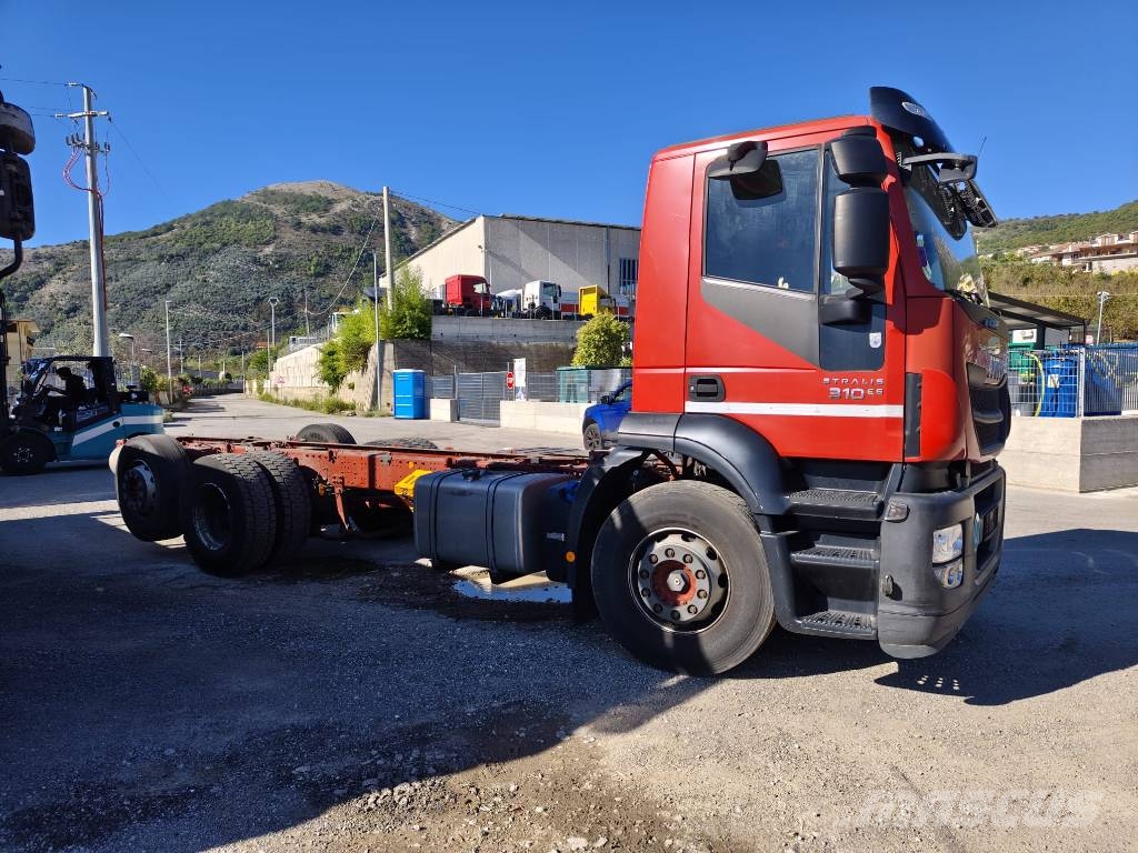 Iveco Stralis 260 S31 Camion porte engin