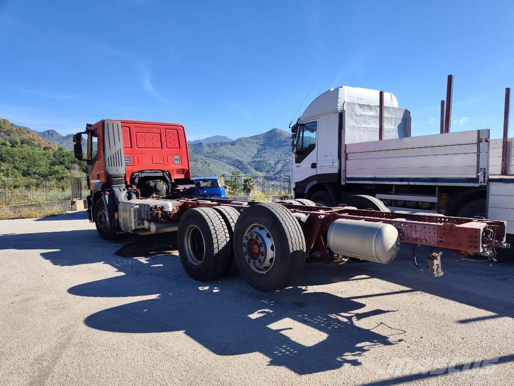 Iveco Stralis 260 S31 Camion porte engin
