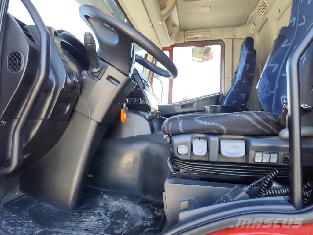 Iveco Stralis 260 S31 Camion porte engin