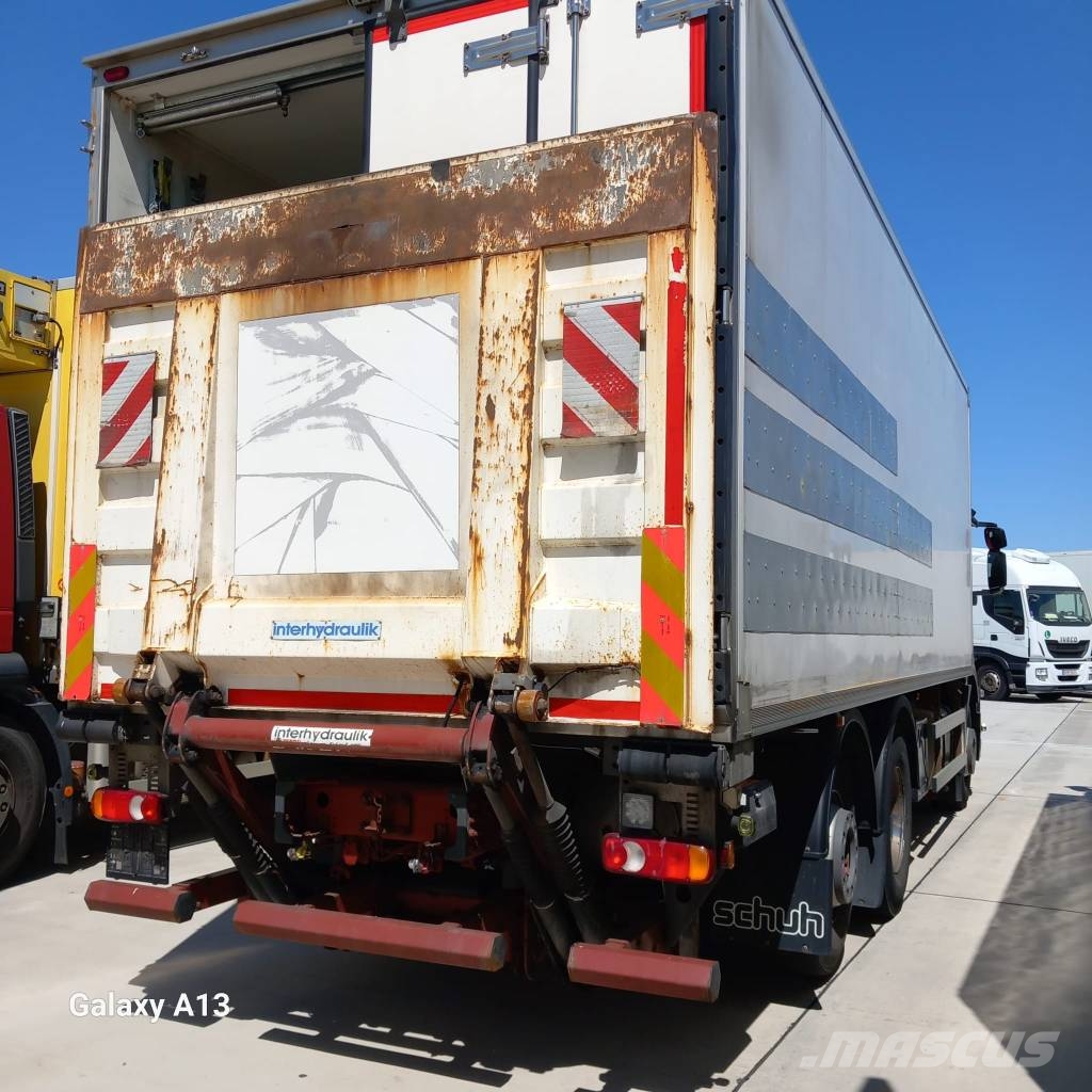 Iveco Stralis 260 S31 Camiones portavehículos
