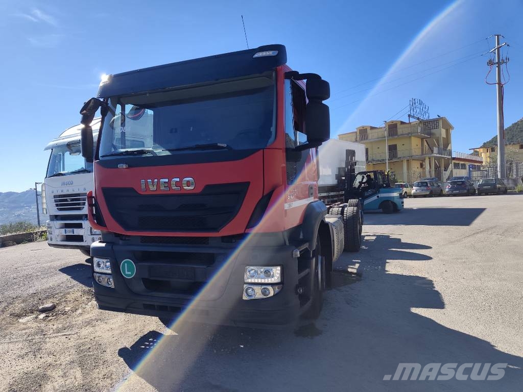 Iveco Stralis 260 S31 Camion porte engin