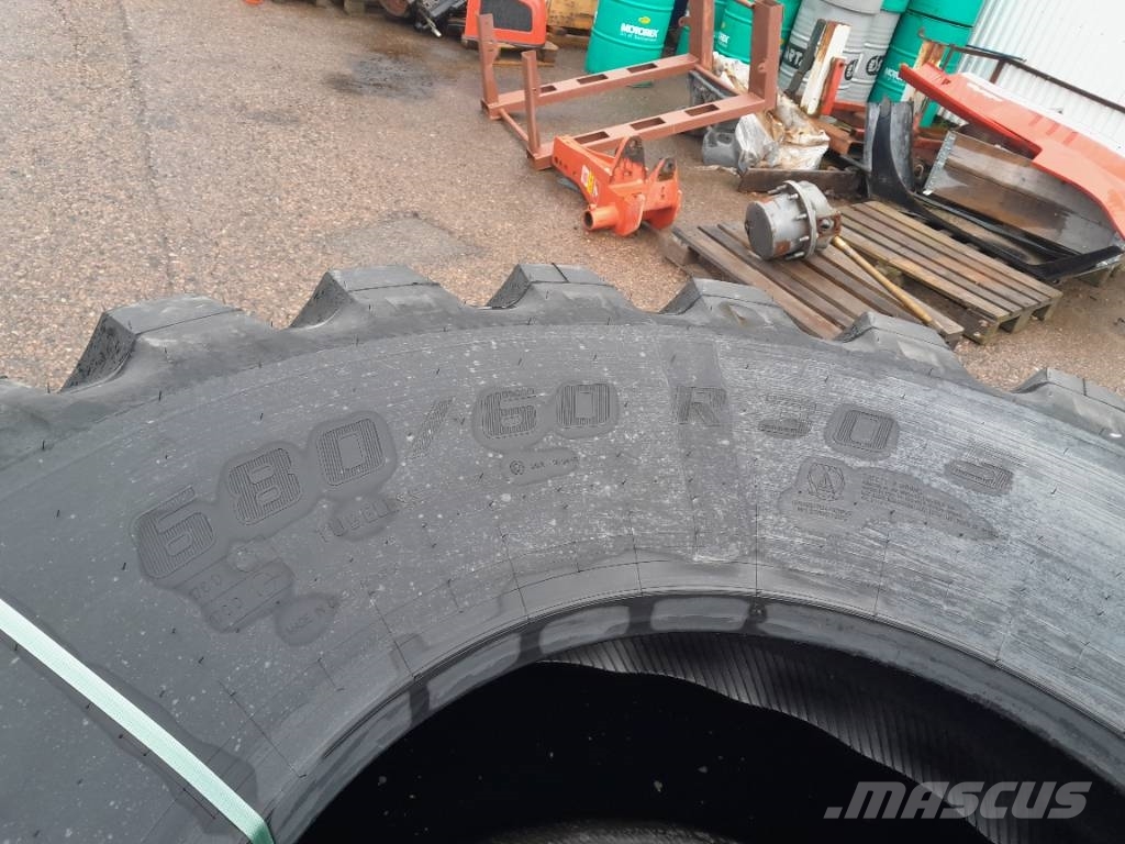 Mitas 680/60R30.5 Agriterra 03 الإطارات والعجلات والحافات