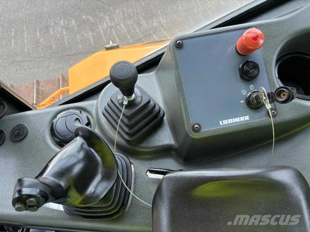 Liebherr PR 736 LGP (Trimble Ready) Buldožeri guseničari