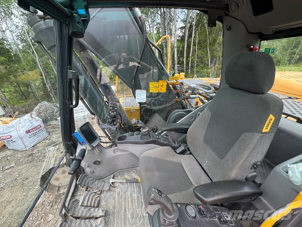 Volvo EC 240 C L Верижен екскаватор