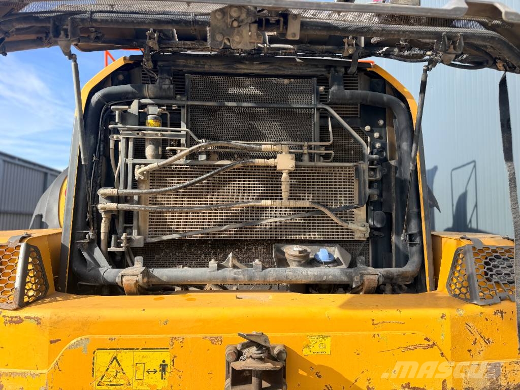 Volvo L180H | CDC | COPILOT Iekrāvēji uz riteņiem