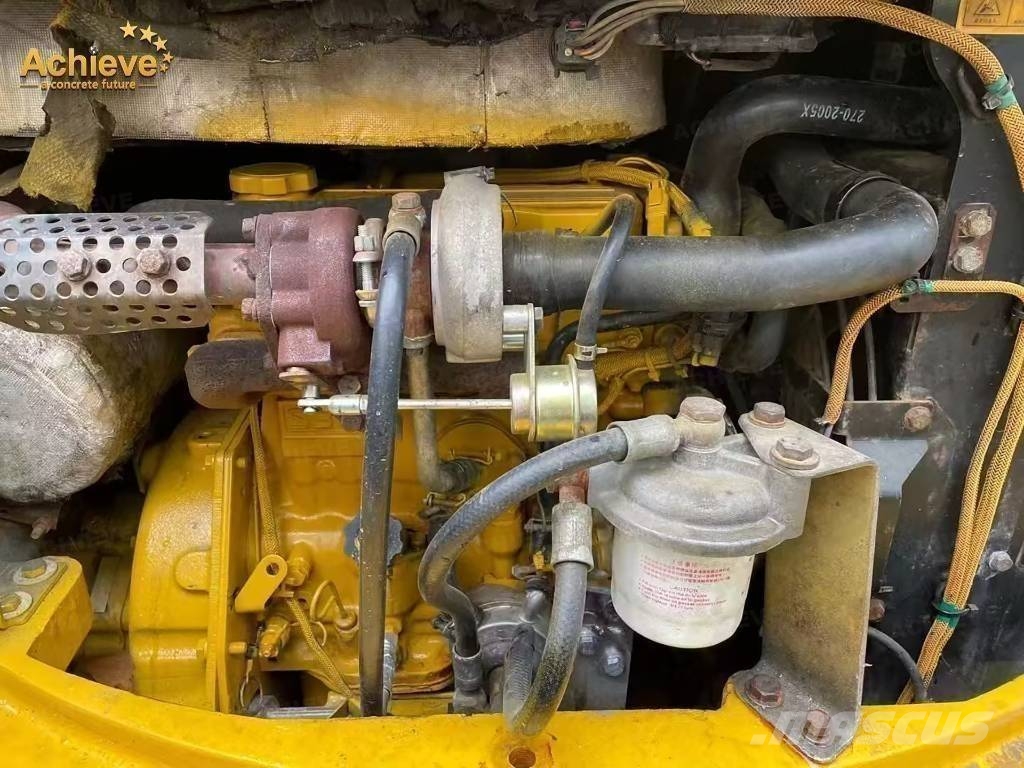 CAT 303.5 CR 小型挖掘机