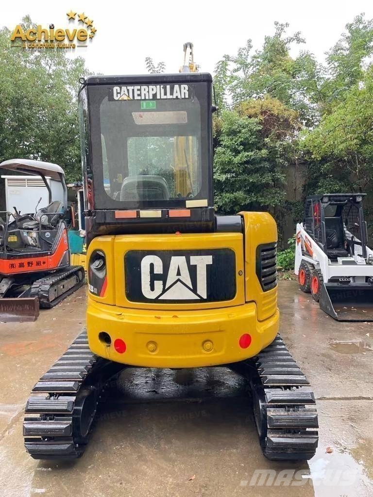 CAT 303.5 CR 小型挖掘机