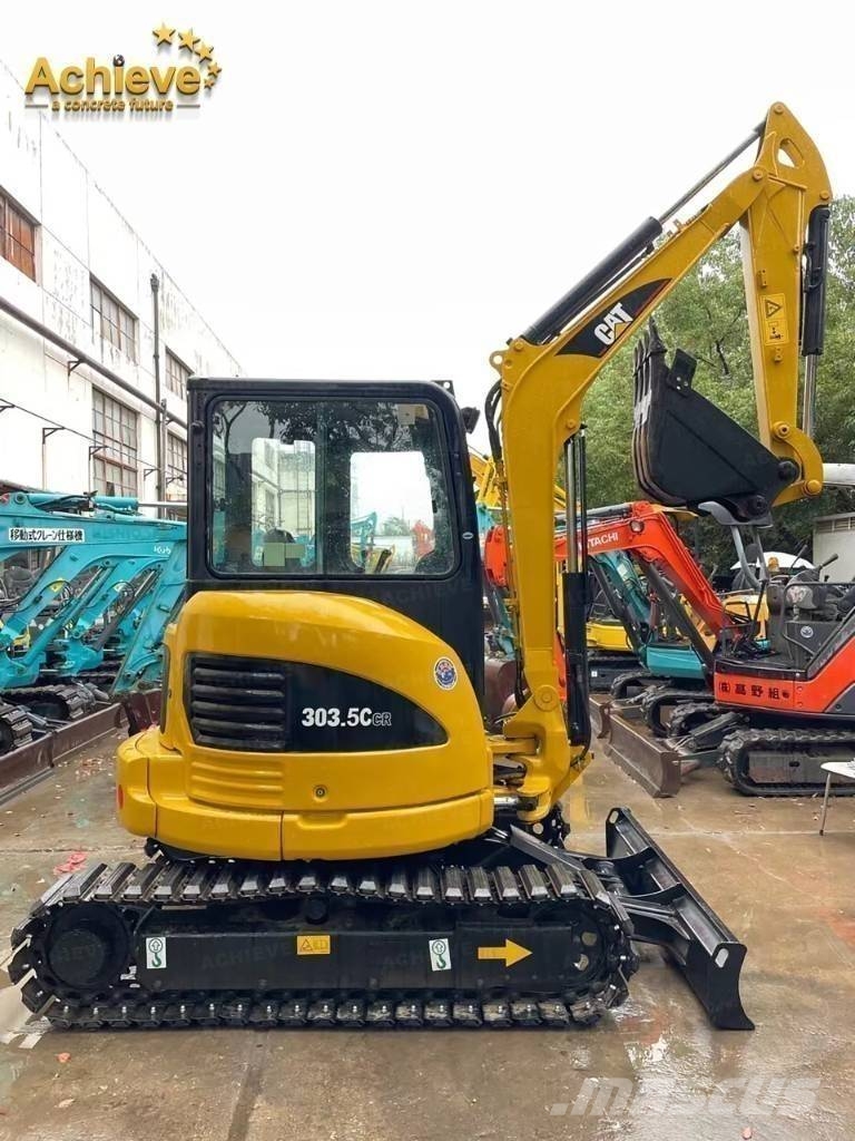 CAT 303.5 CR 小型挖掘机