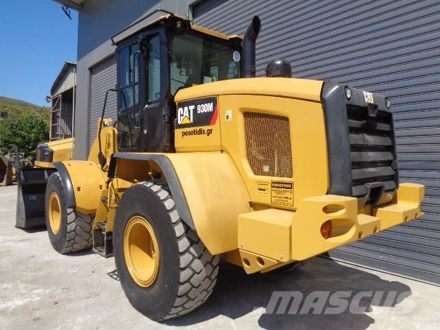 CAT 930M Naudoti ratiniai krautuvai