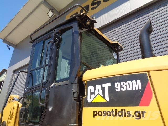 CAT 930M Naudoti ratiniai krautuvai