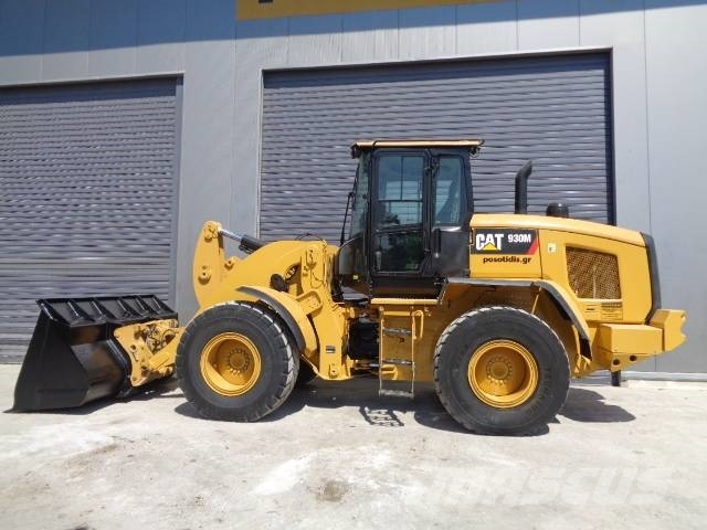 CAT 930M Naudoti ratiniai krautuvai