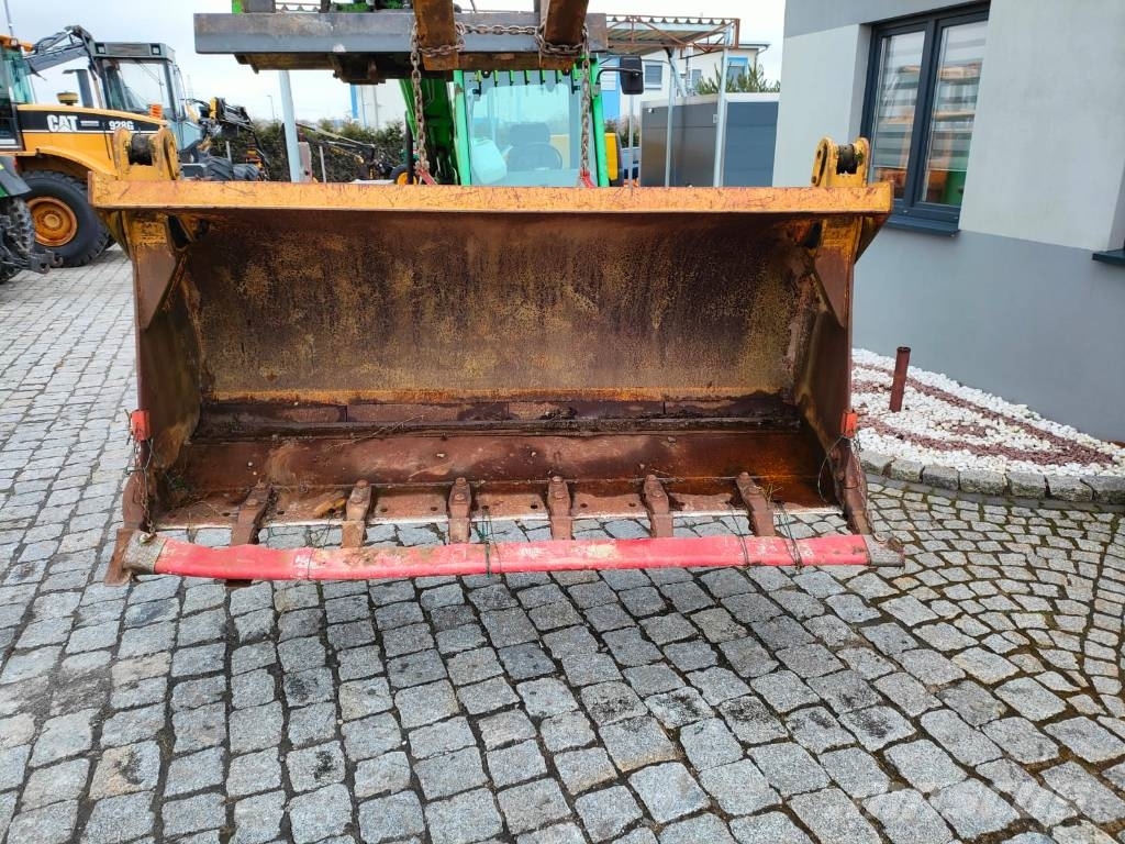 CAT ERPILLAR 928G łyżka Kausi