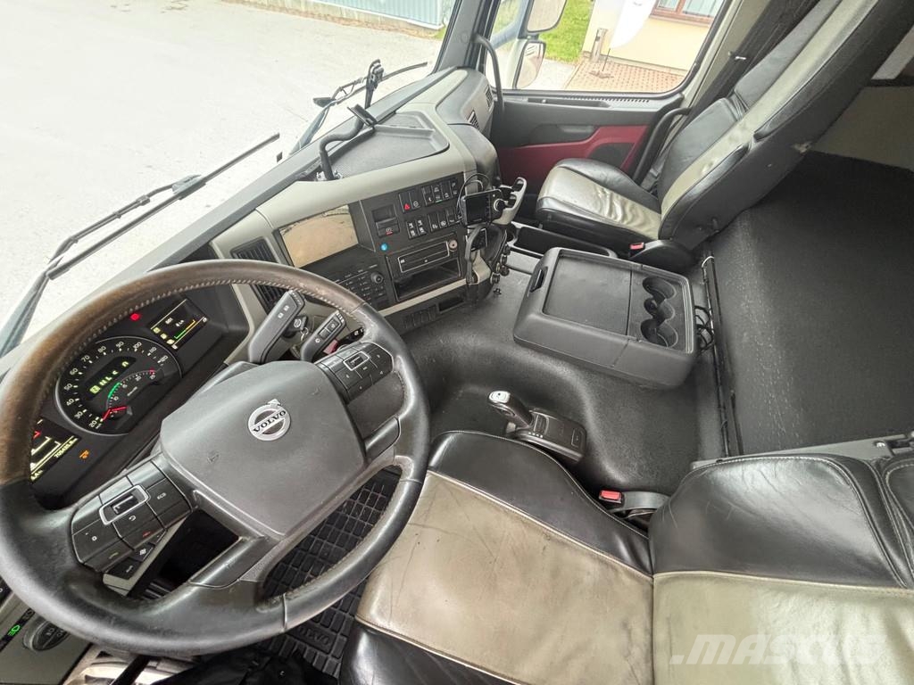 Volvo FM 410 6x2*4 EURO6 + ONE FLOOR BOX Camiones de ganado