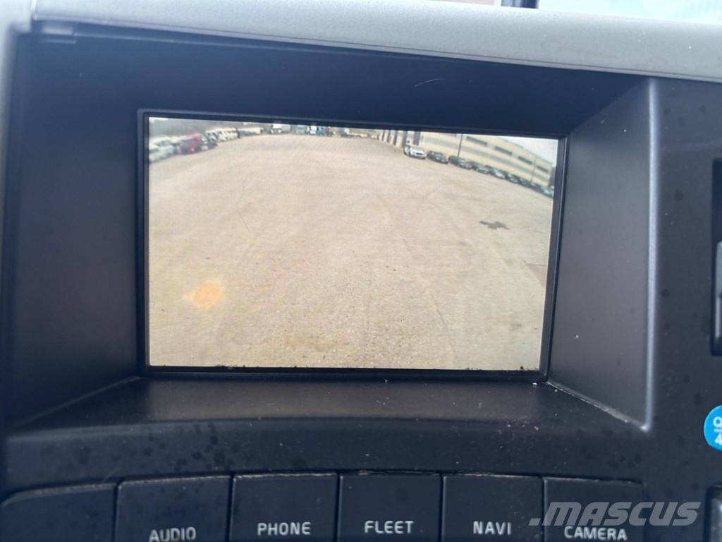Volvo FM 410 6x2*4 EURO6 + ONE FLOOR BOX Camiones de ganado