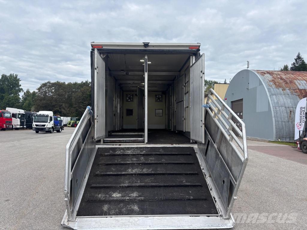 Volvo FM 410 6x2*4 EURO6 + ONE FLOOR BOX Camiones de ganado