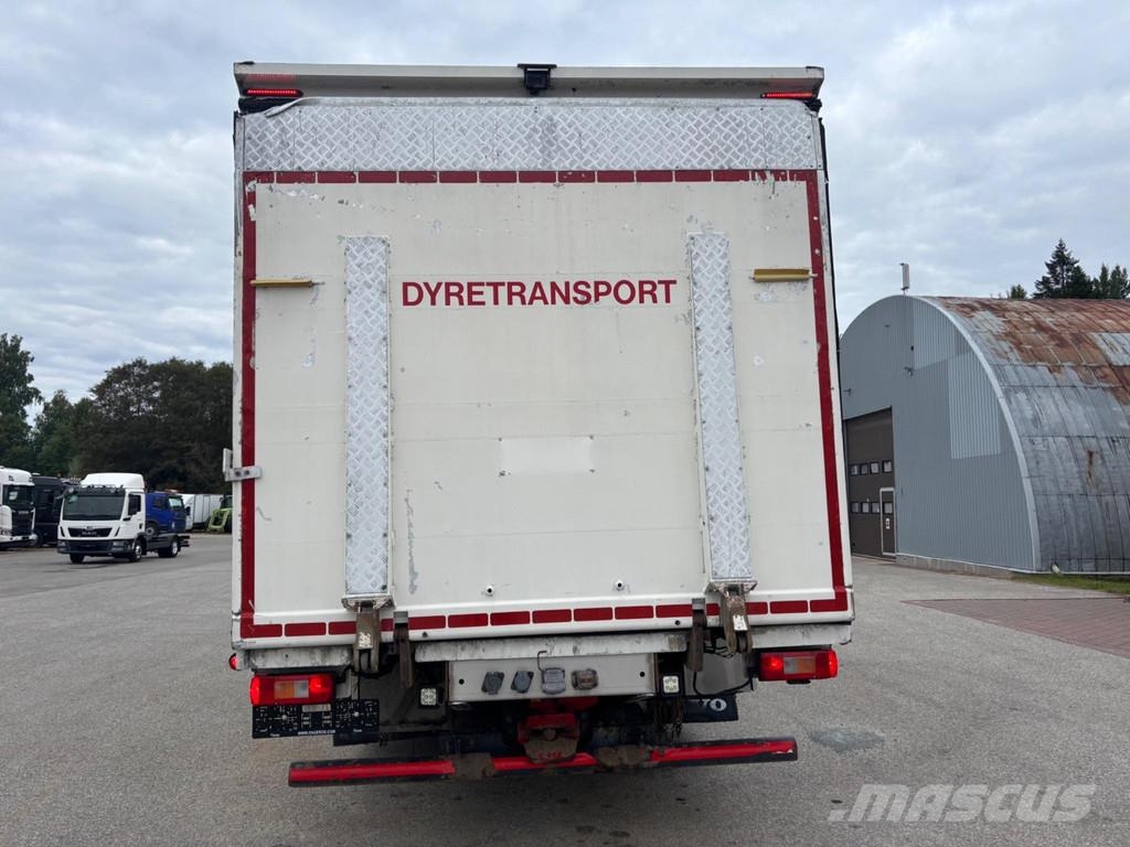 Volvo FM 410 6x2*4 EURO6 + ONE FLOOR BOX Camiones de ganado