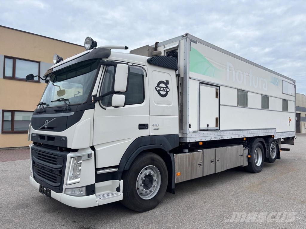 Volvo FM 410 6x2*4 EURO6 + ONE FLOOR BOX Camiones de ganado