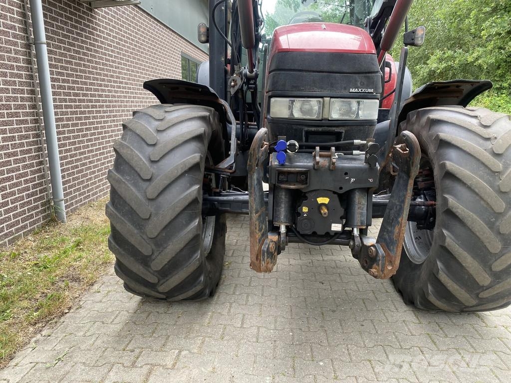 Case IH IH MXU 135 Traktorji
