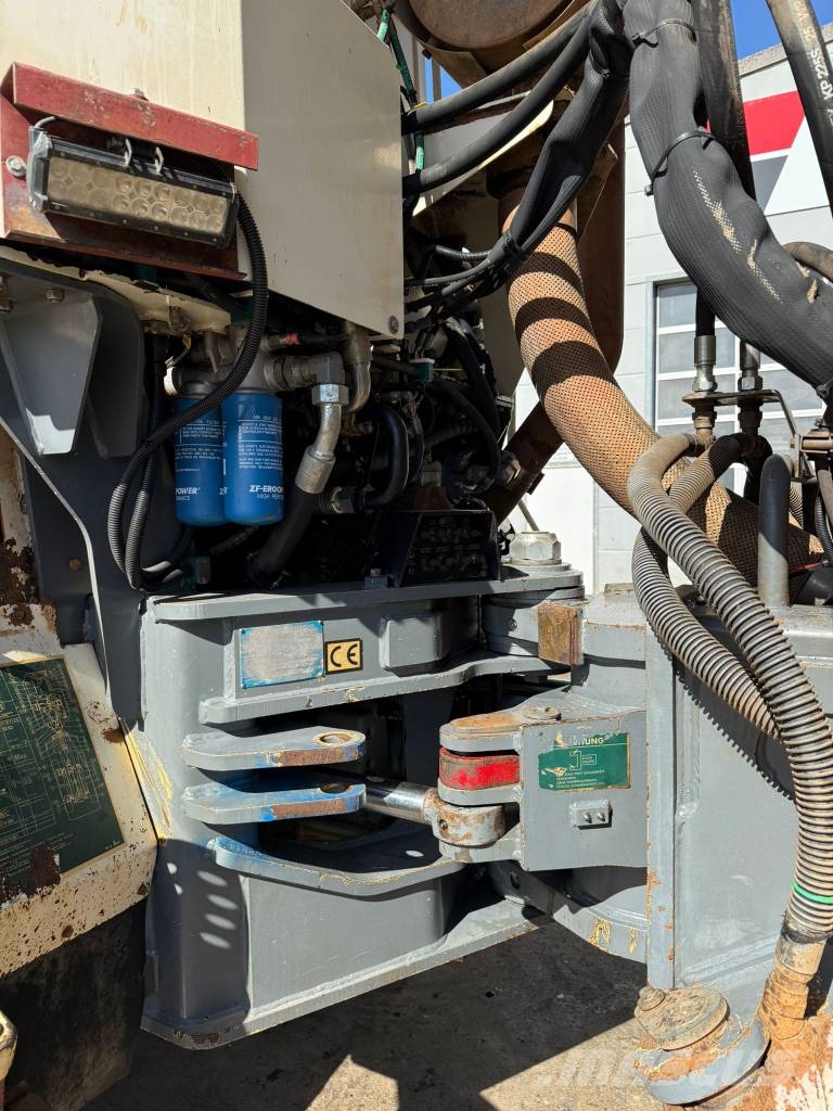 Terex TA 35 / BJ. 2001/13082 H/6X6/ ساحبات مفصلية