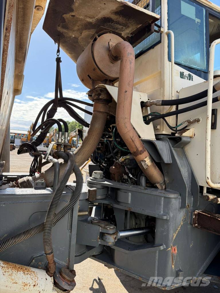 Terex TA 35 / BJ. 2001/13082 H/6X6/ ساحبات مفصلية