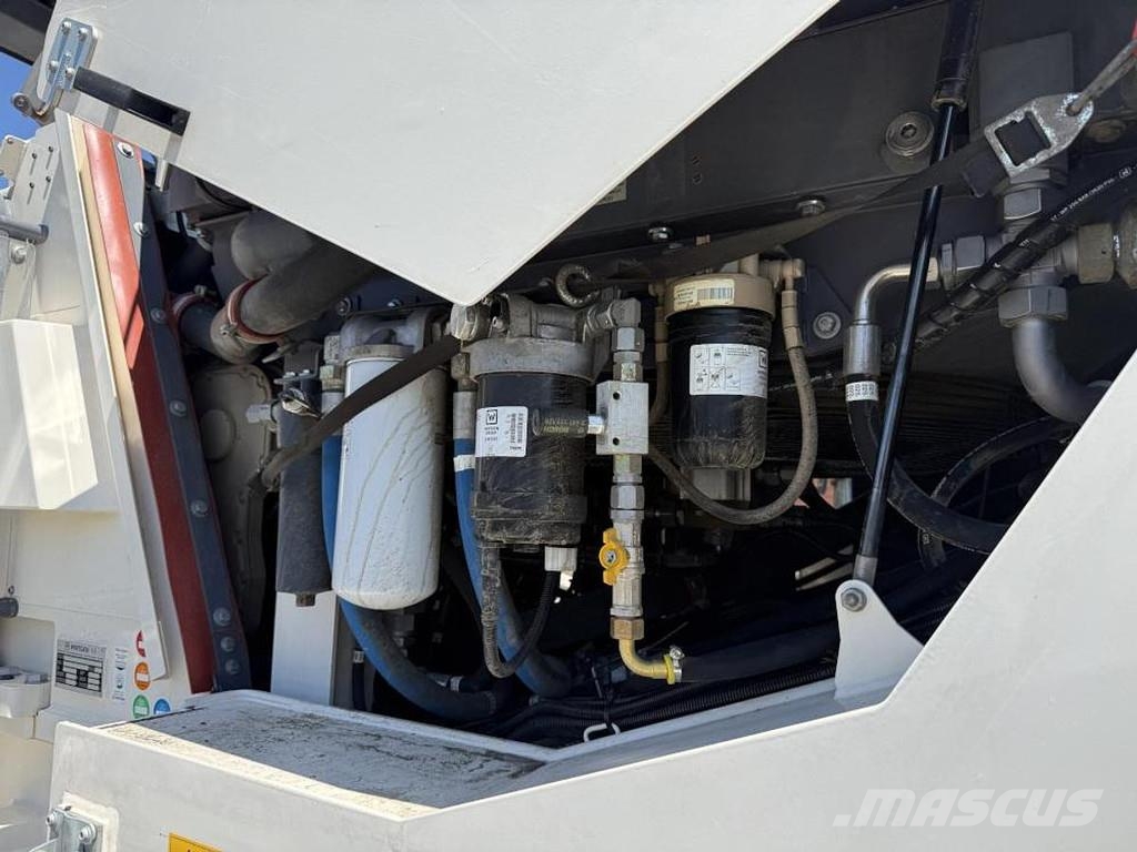 Wirtgen W 130 CFi Asphalt cold milling machines