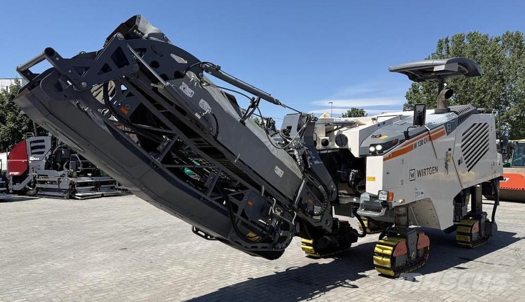 Wirtgen W 130 CFi Asphalt cold milling machines