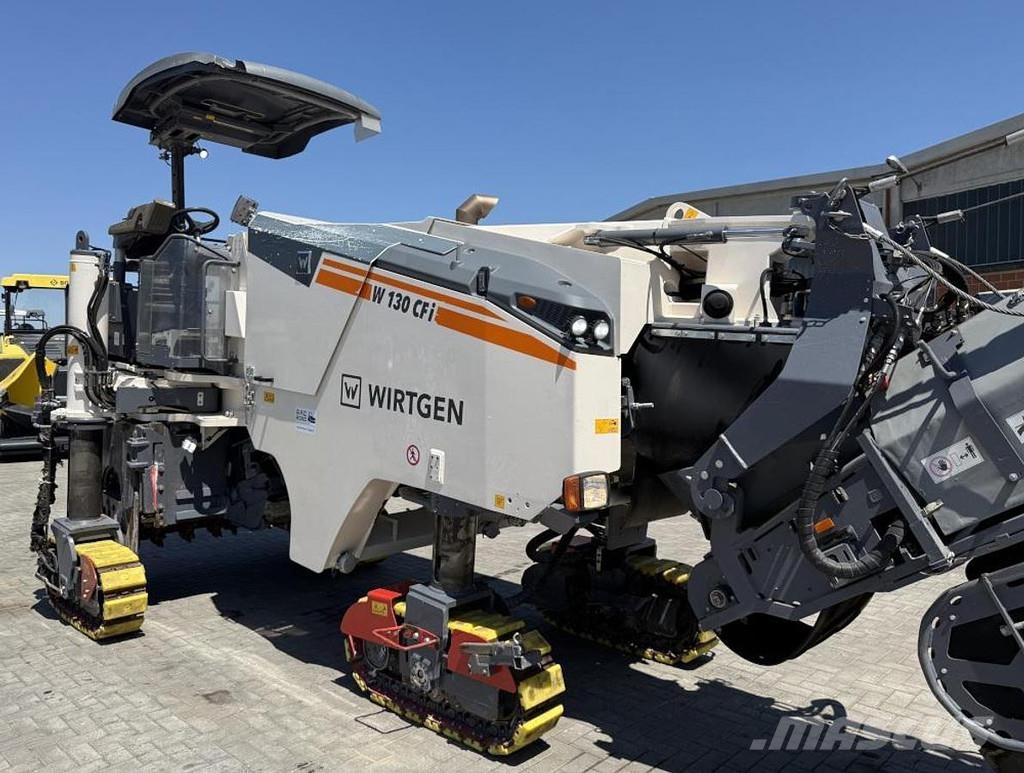 Wirtgen W 130 CFi Asphalt cold milling machines