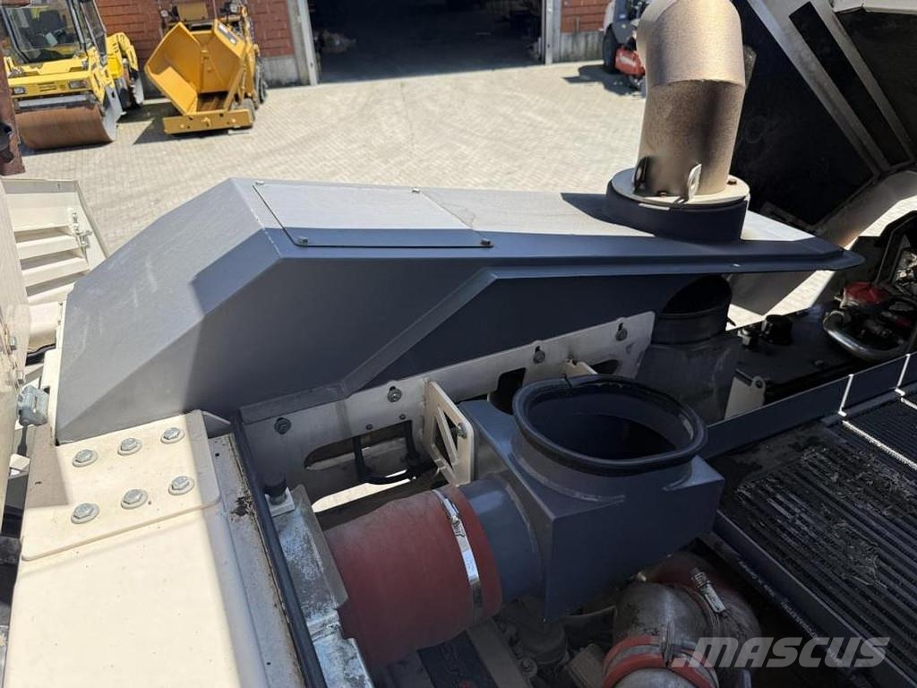 Wirtgen W 130 CFi Asphalt cold milling machines