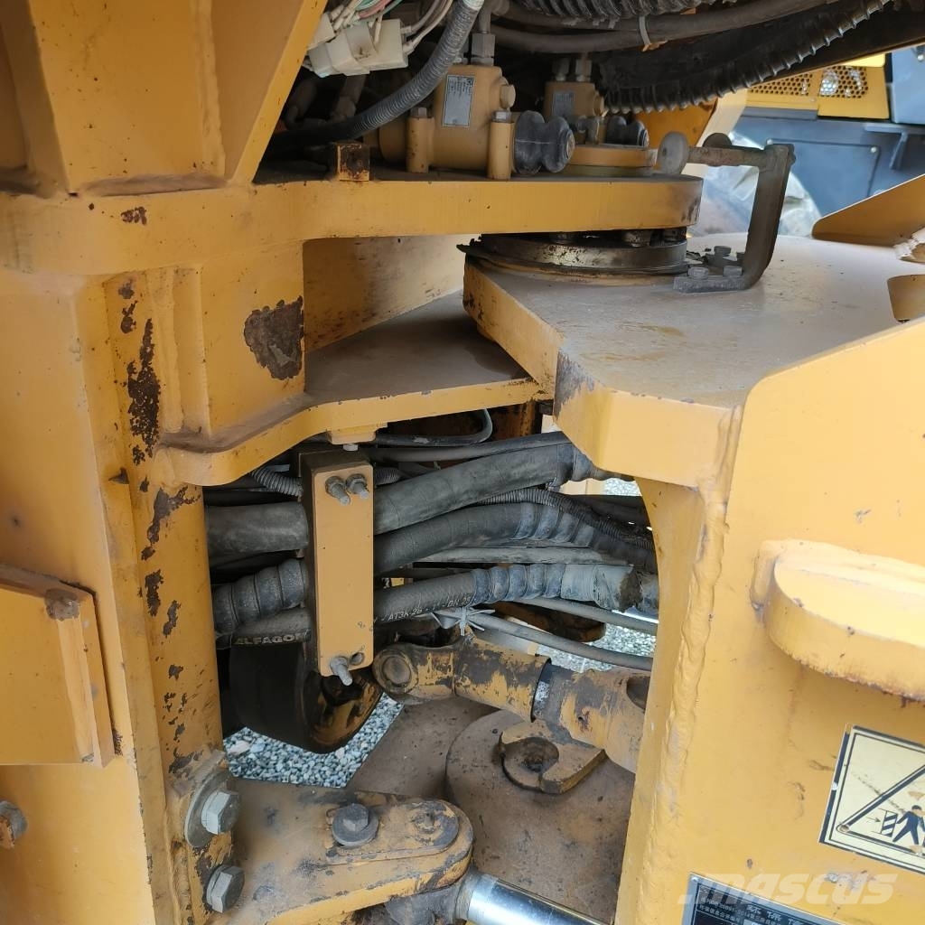 XCMG ZL 50 GN Фронтальные погрузчики