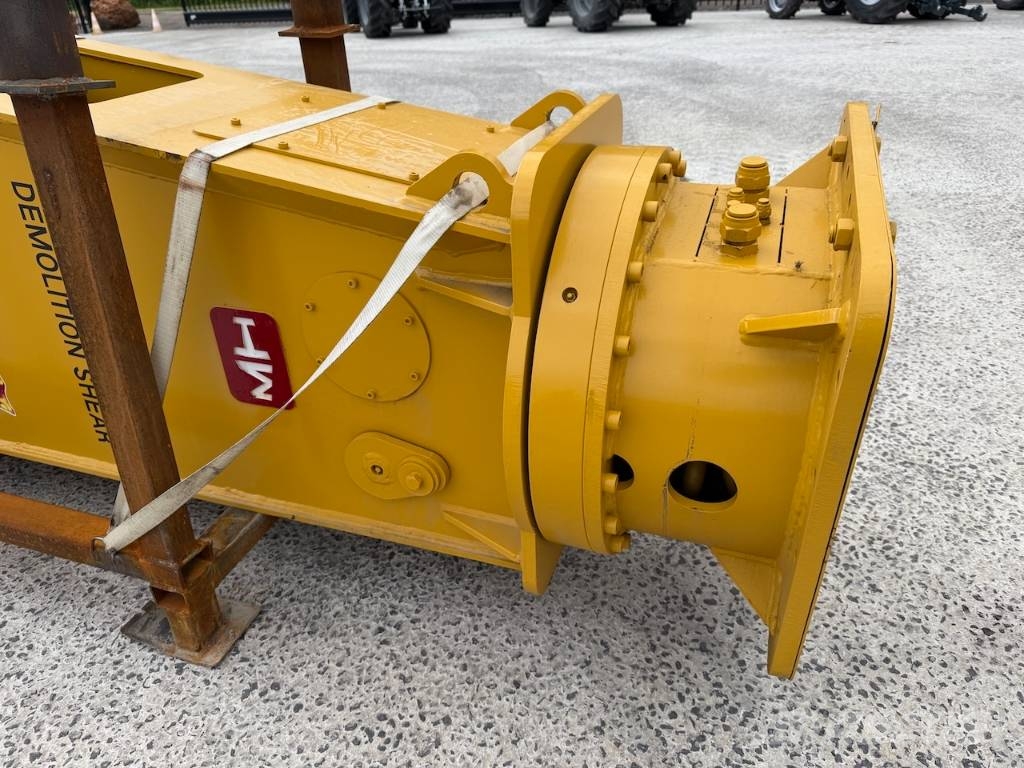  HW Metal Shear HW280 RT Machine weight 22 - 33 ton 破碎锤