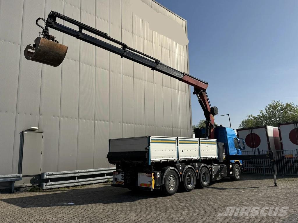 Volvo FMX 540 8X4 3-side tipper with Palfinger PK34000-S Gruas Todo terreno