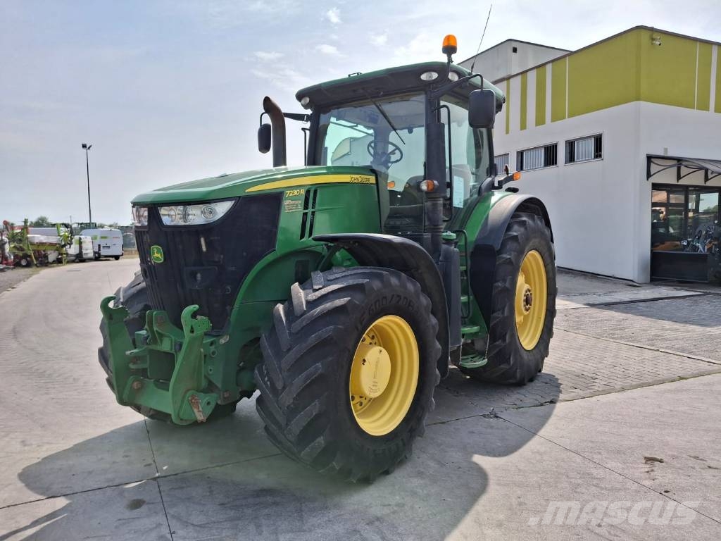 John Deere 7230 R Traktori