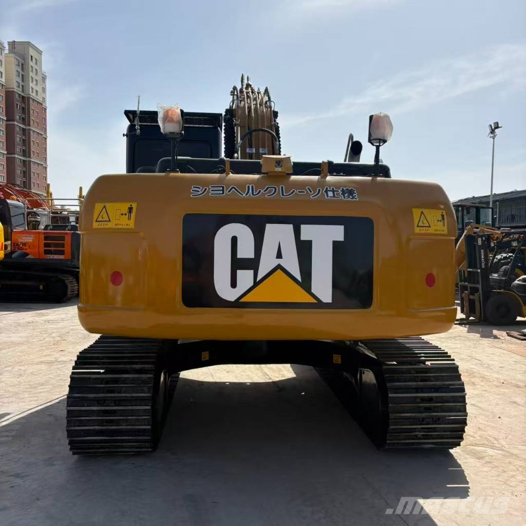 CAT 323 D 履带挖掘机