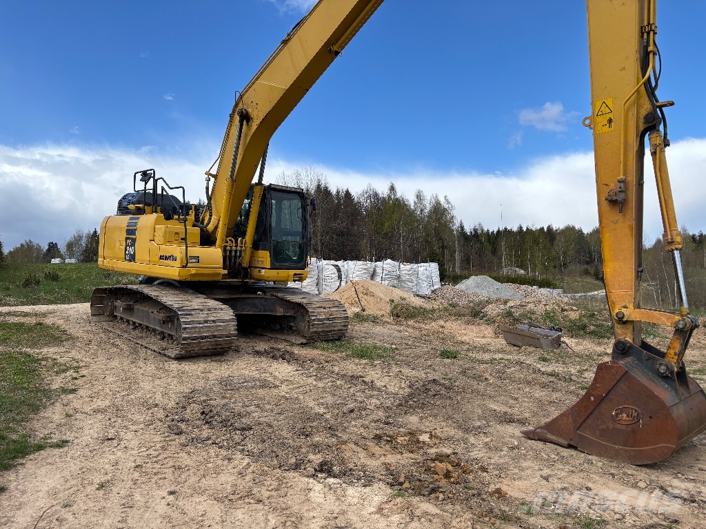 Komatsu PC 210 LC Bagri goseničarji