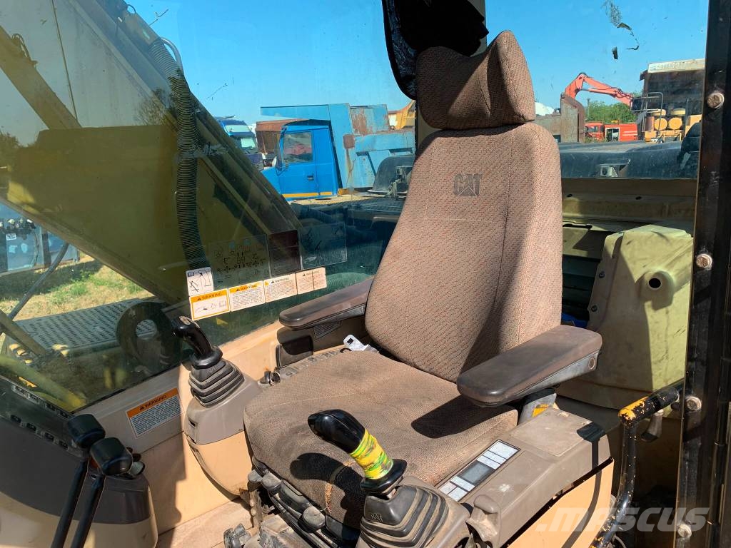 CAT 322 B LN Rupsgraafmachines