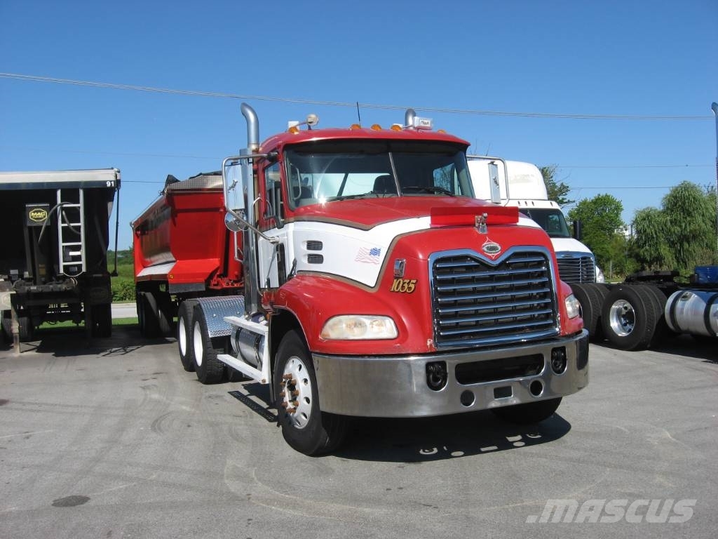 Mack CXN 613 Ciągniki siodłowe