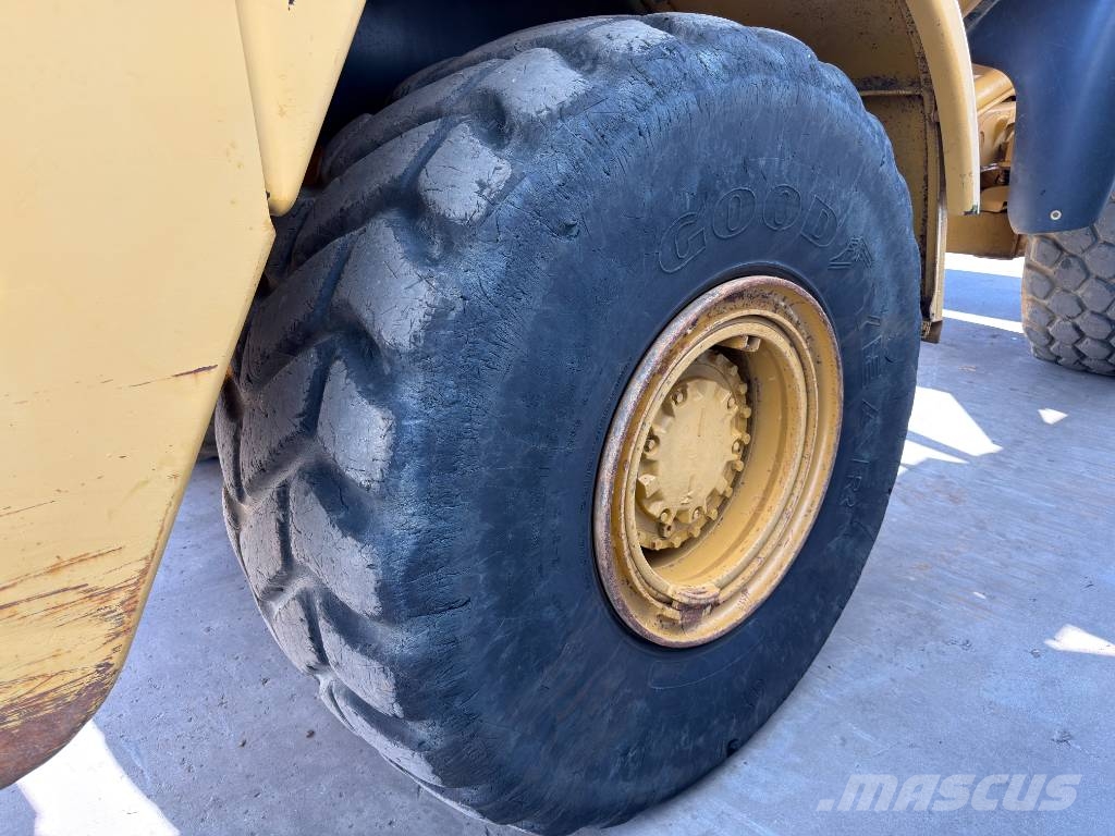 CAT 735 Knik dumptrucks