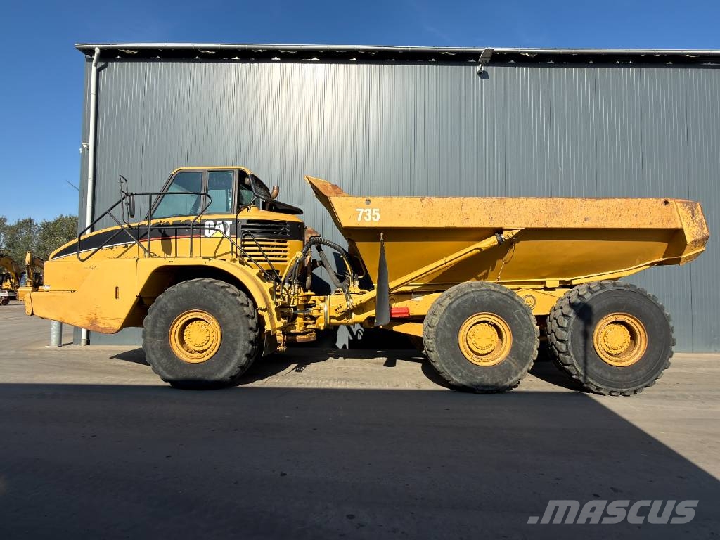 CAT 735 Knik dumptrucks