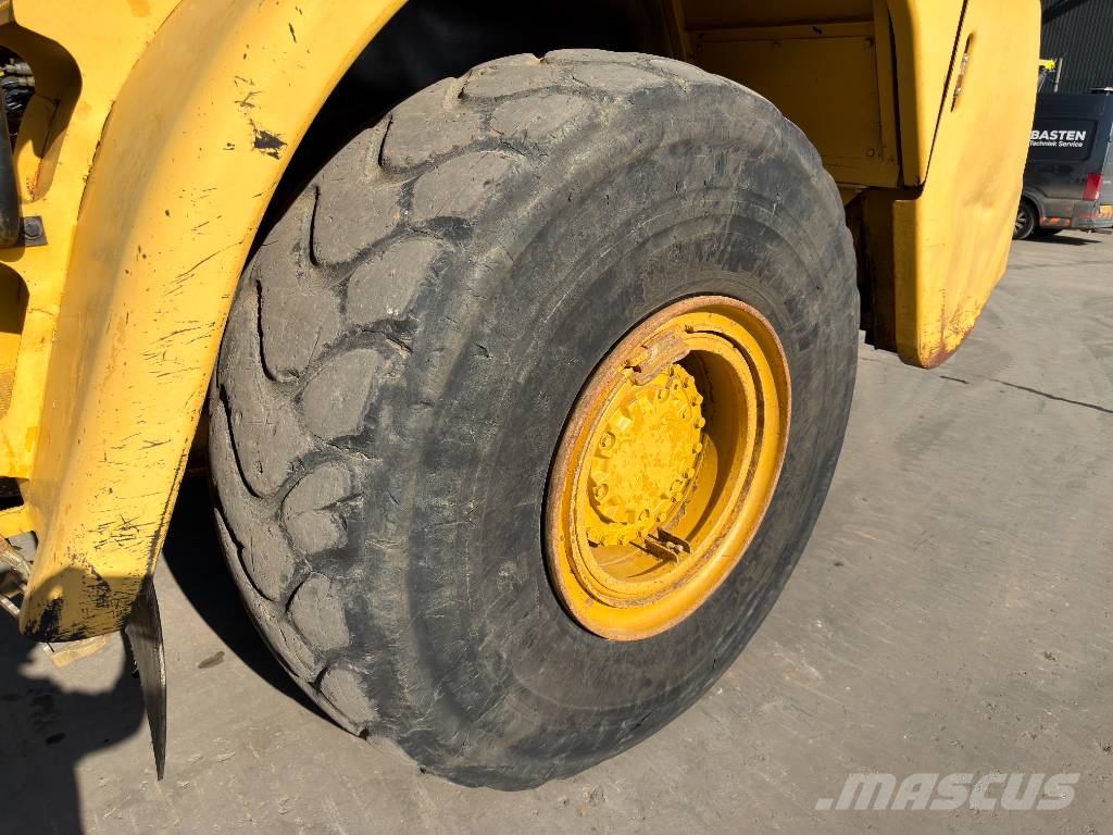 CAT 735 Knik dumptrucks