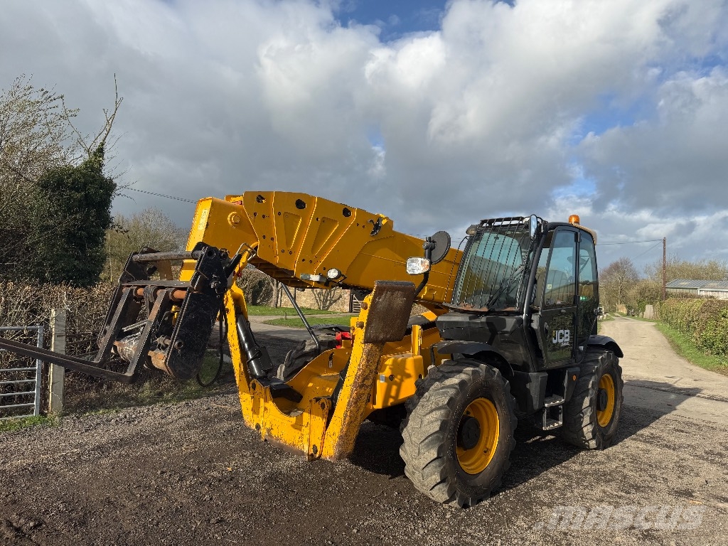 JCB 540-200 مناولات متداخلة