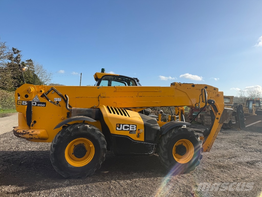 JCB 540-200 مناولات متداخلة